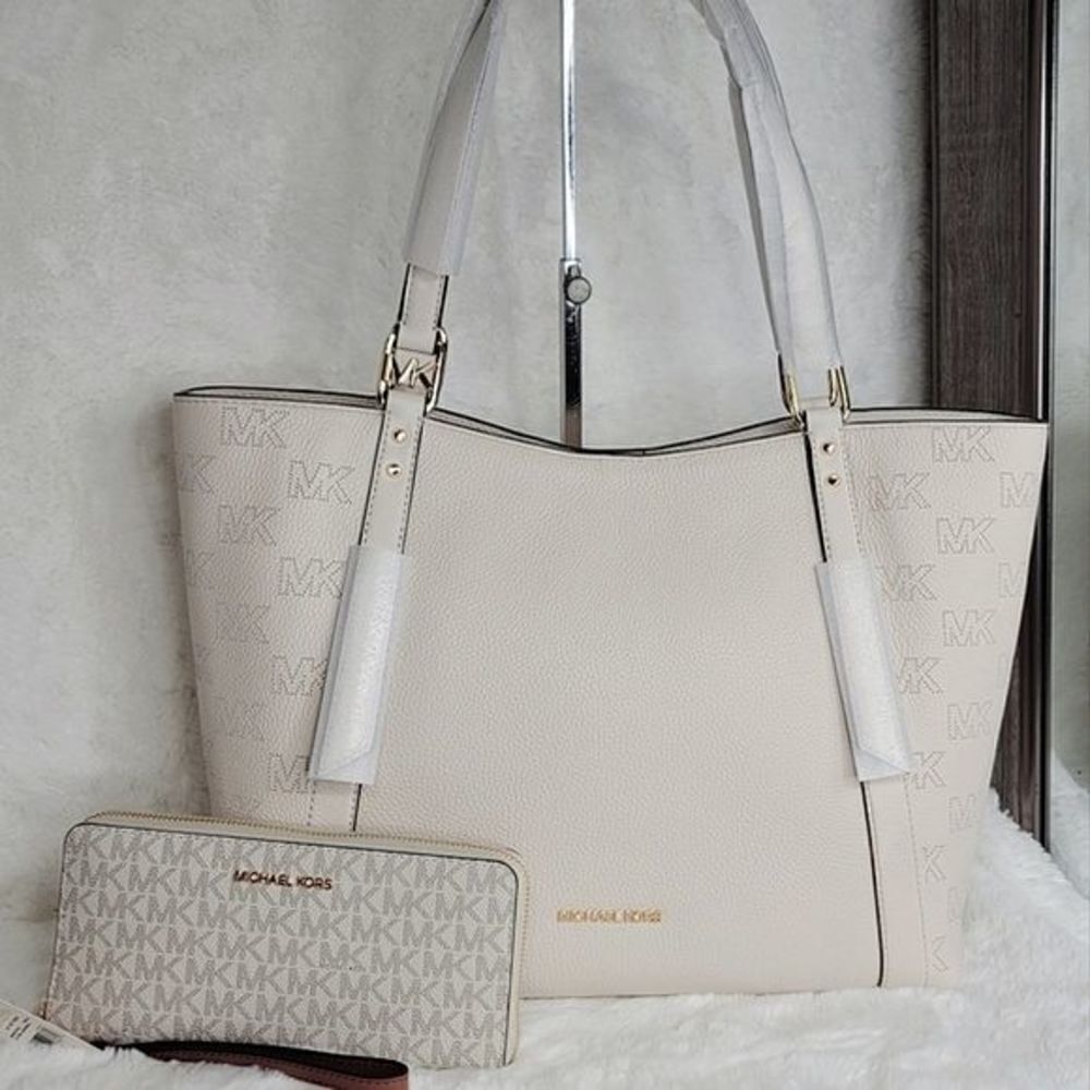 NWT Michael Kors 2 SET Shoulder Bag Tote Handbag Wallet Designer signature $1000